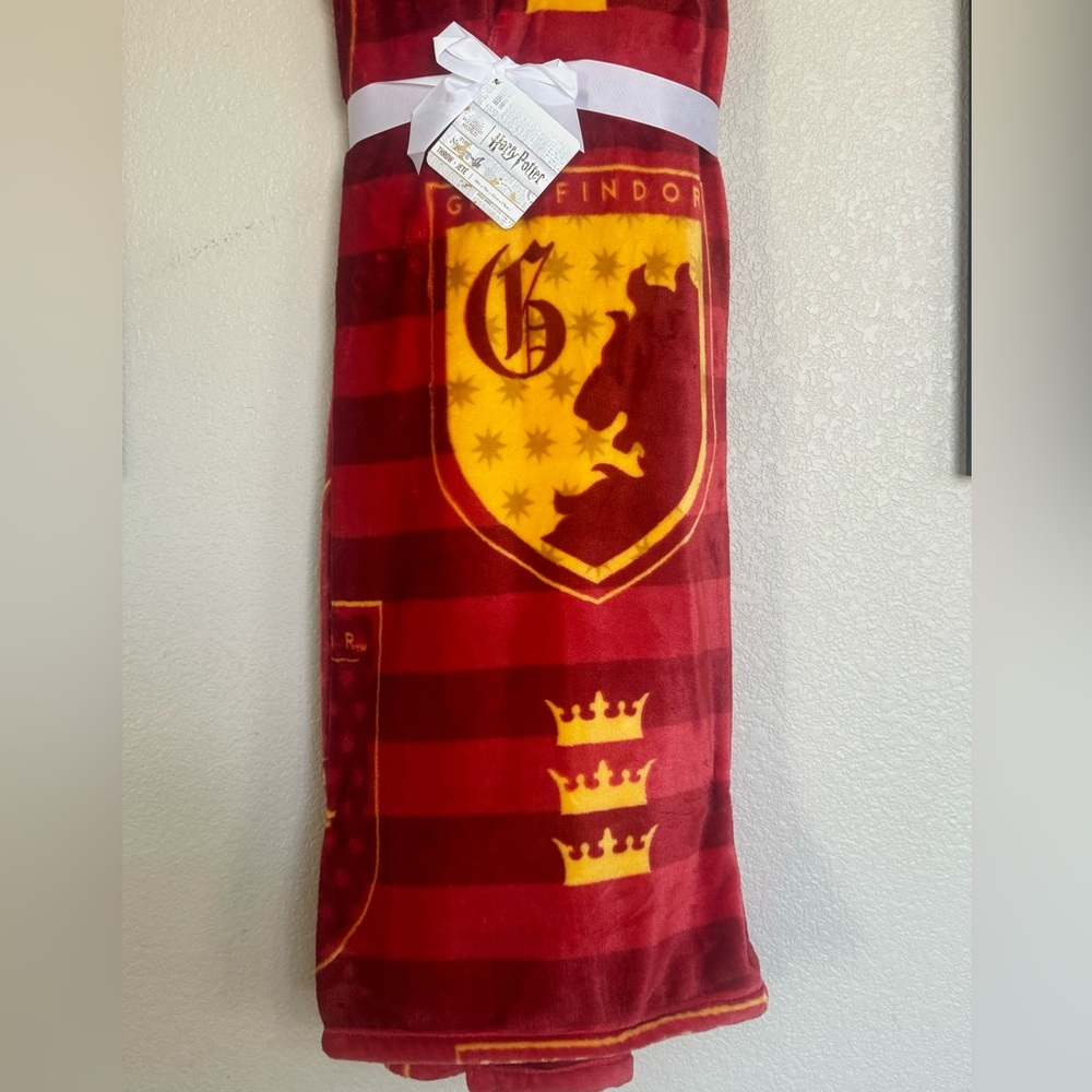 Harry Potter plush throw blanket